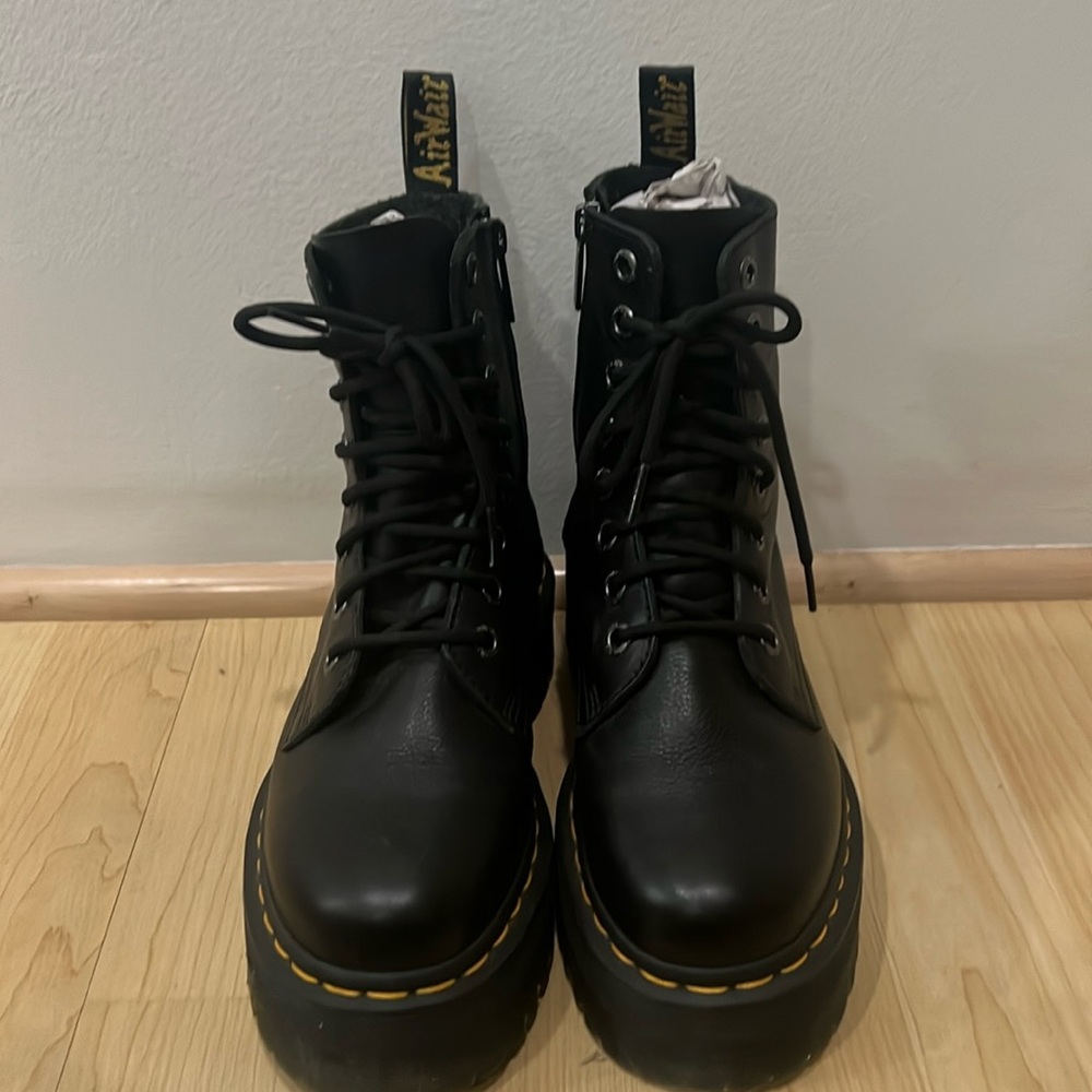 DR. MARTENS JADON III BOOT PISA LEATHER PLATFORMS WOMEN’S 7 - BLACK